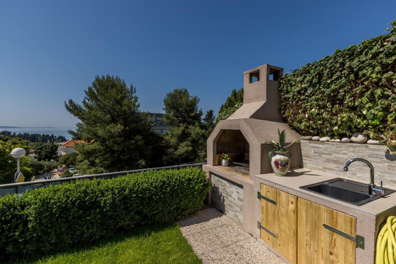 Villa Katess With Heated Pool Split Exterior photo